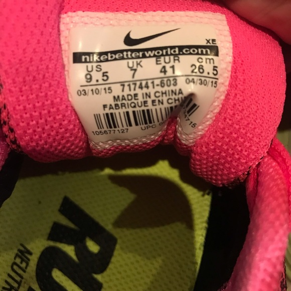 Women’s Nike Zoom Vomero 10 Size 9.5 - Picture 3 of 5